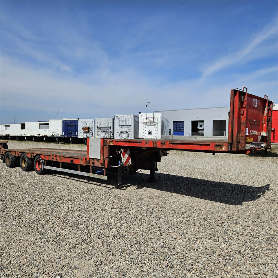 HRD Flatbed - Полуприцеп бортовой/ Платформа: фото 4 HRD Flatbed - Полуприцеп бортовой/ Платформа: фото 4
