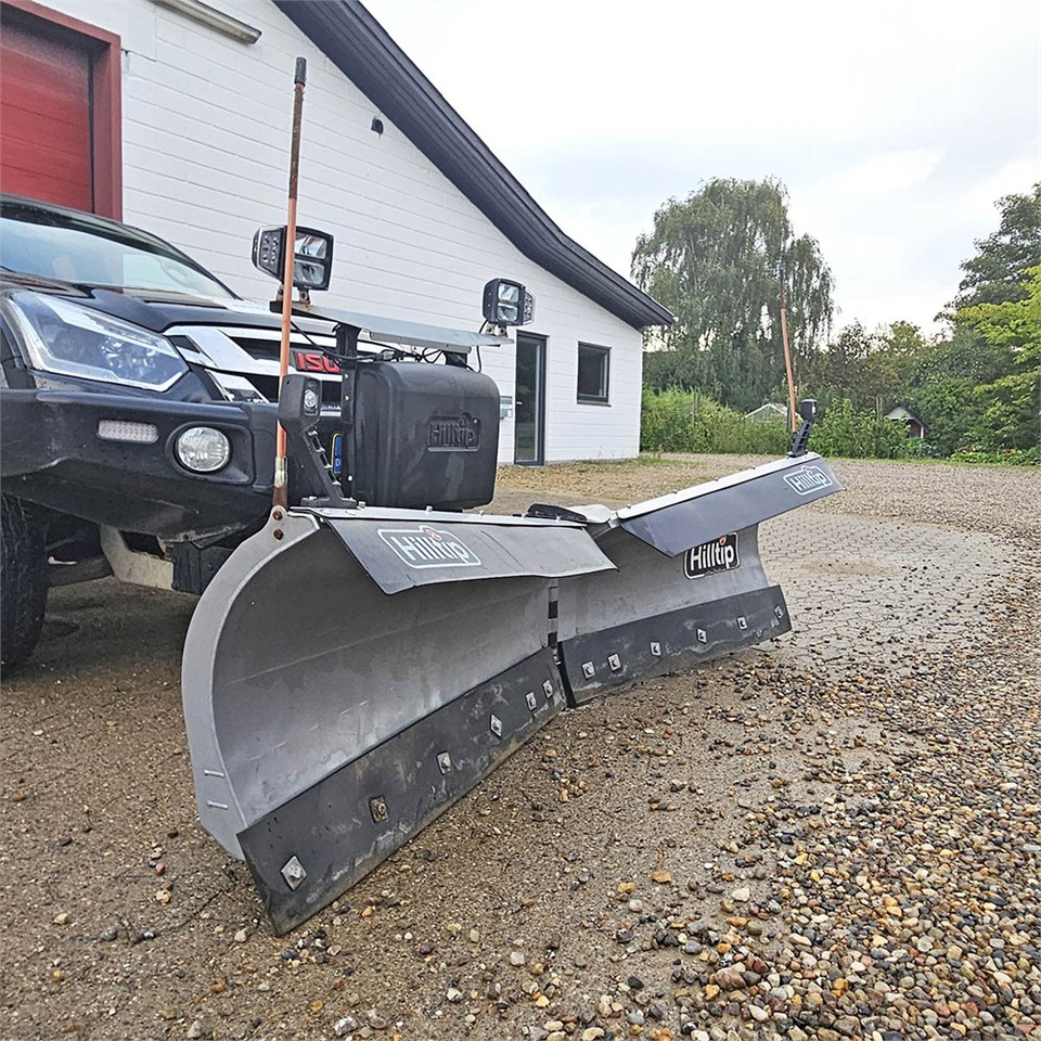 Hilltip SnowStriker 2400-VP - Отвал для снега: фото 5 Hilltip SnowStriker 2400-VP - Отвал для снега: фото 5
