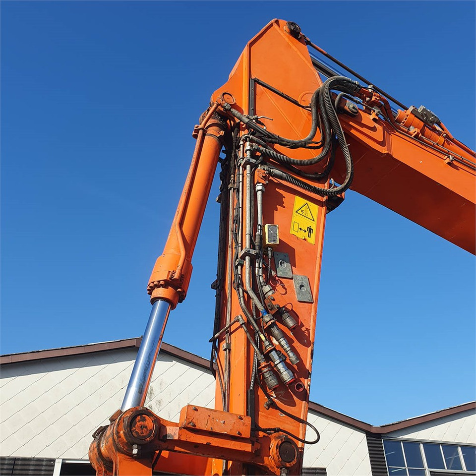 Hitachi Hitachi ZX250 LC-5B - Гусеничный экскаватор: фото 5 Hitachi Hitachi ZX250 LC-5B - Гусеничный экскаватор: фото 5