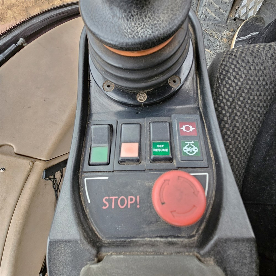 Экскаватор-погрузчик Hydrema 926 D: фото 17 Экскаватор-погрузчик Hydrema 926 D: фото 17