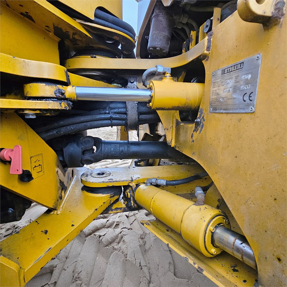 Экскаватор-погрузчик Hydrema 926 D: фото 36 Экскаватор-погрузчик Hydrema 926 D: фото 36