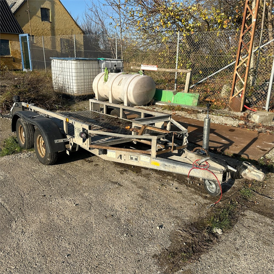 Ifor Williams 4 - Прицеп для легкового автомобиля: фото 1 Ifor Williams 4 - Прицеп для легкового автомобиля: фото 1