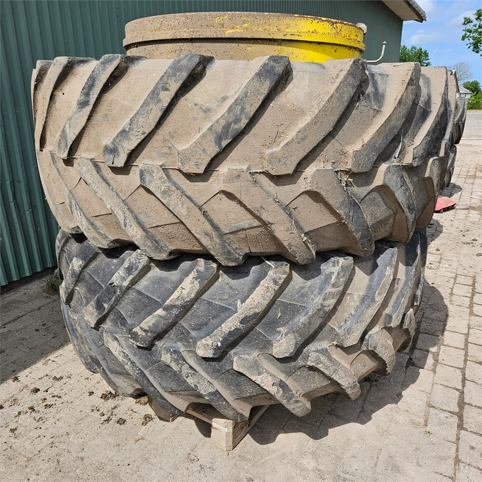 John Deere 650/65R42 - Трактор: фото 2 John Deere 650/65R42 - Трактор: фото 2