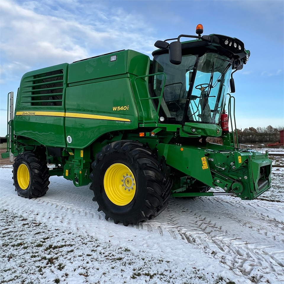 John Deere W540i - Комбайн: фото 3 John Deere W540i - Комбайн: фото 3