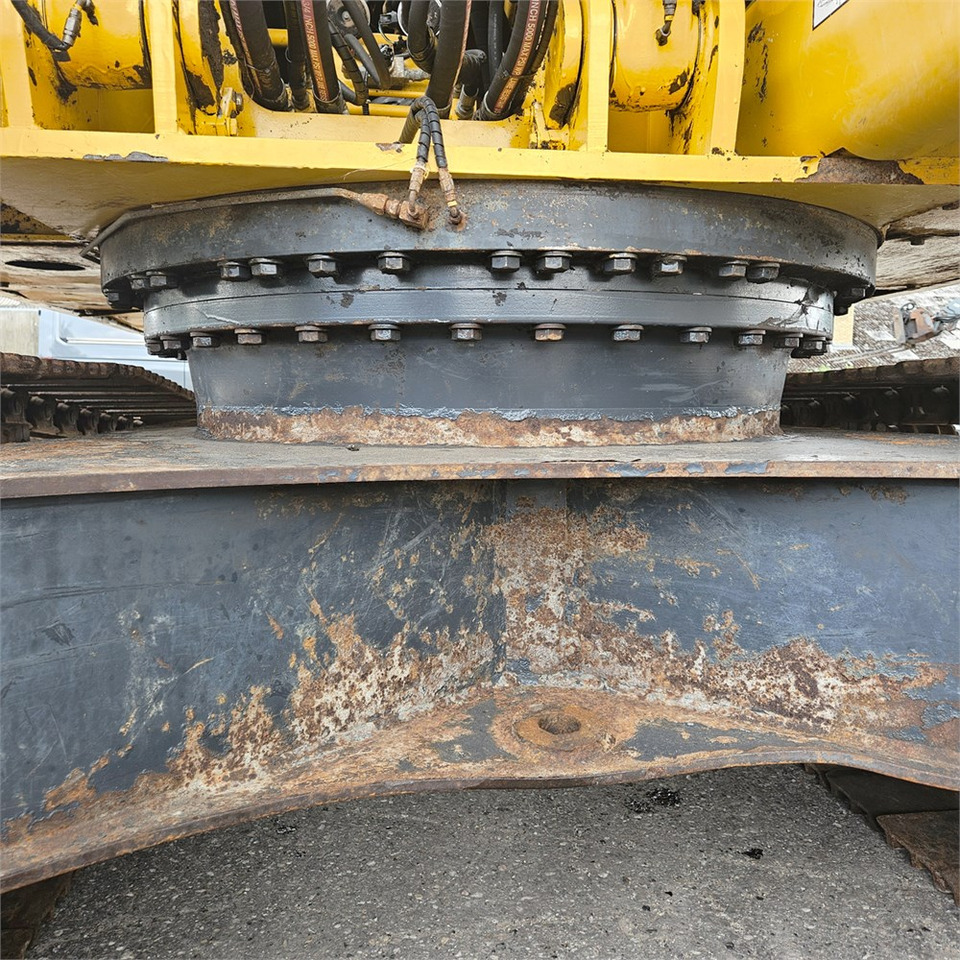 Гусеничный экскаватор Komatsu PC210 LC-8: фото 43