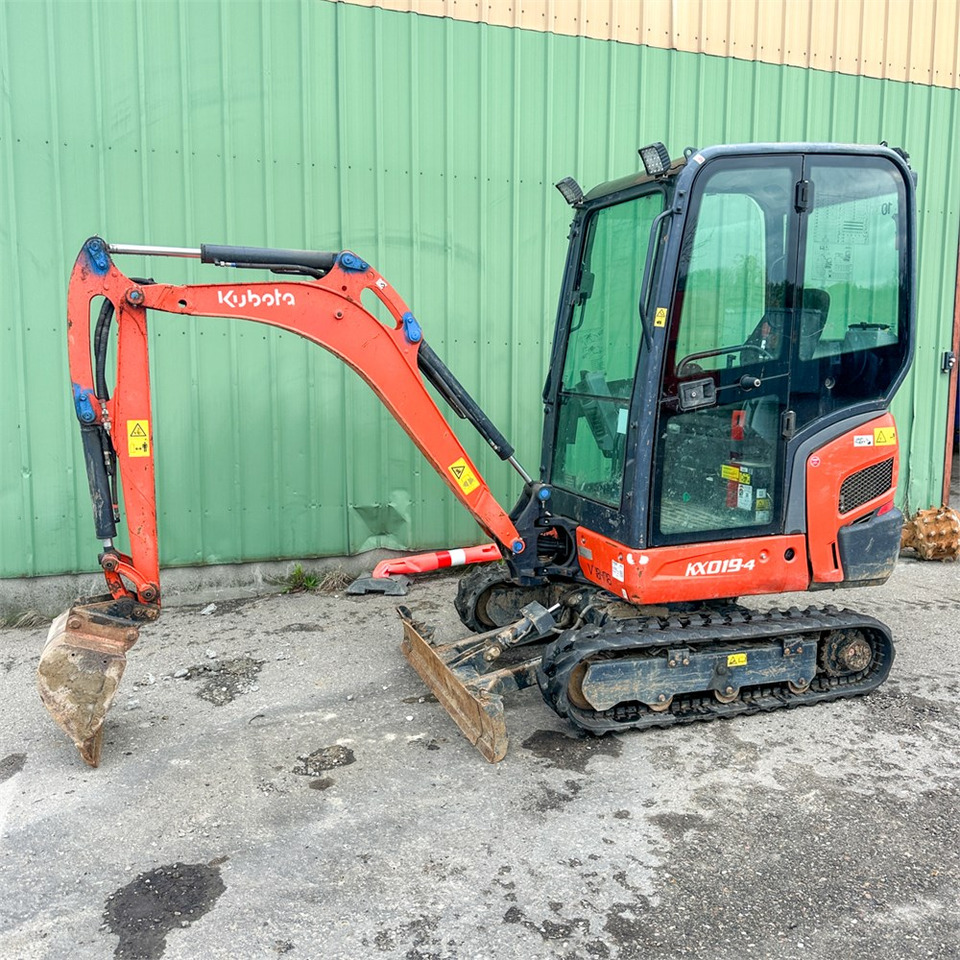 Kubota KX019-4 - Мини-экскаватор: фото 1 Kubota KX019-4 - Мини-экскаватор: фото 1