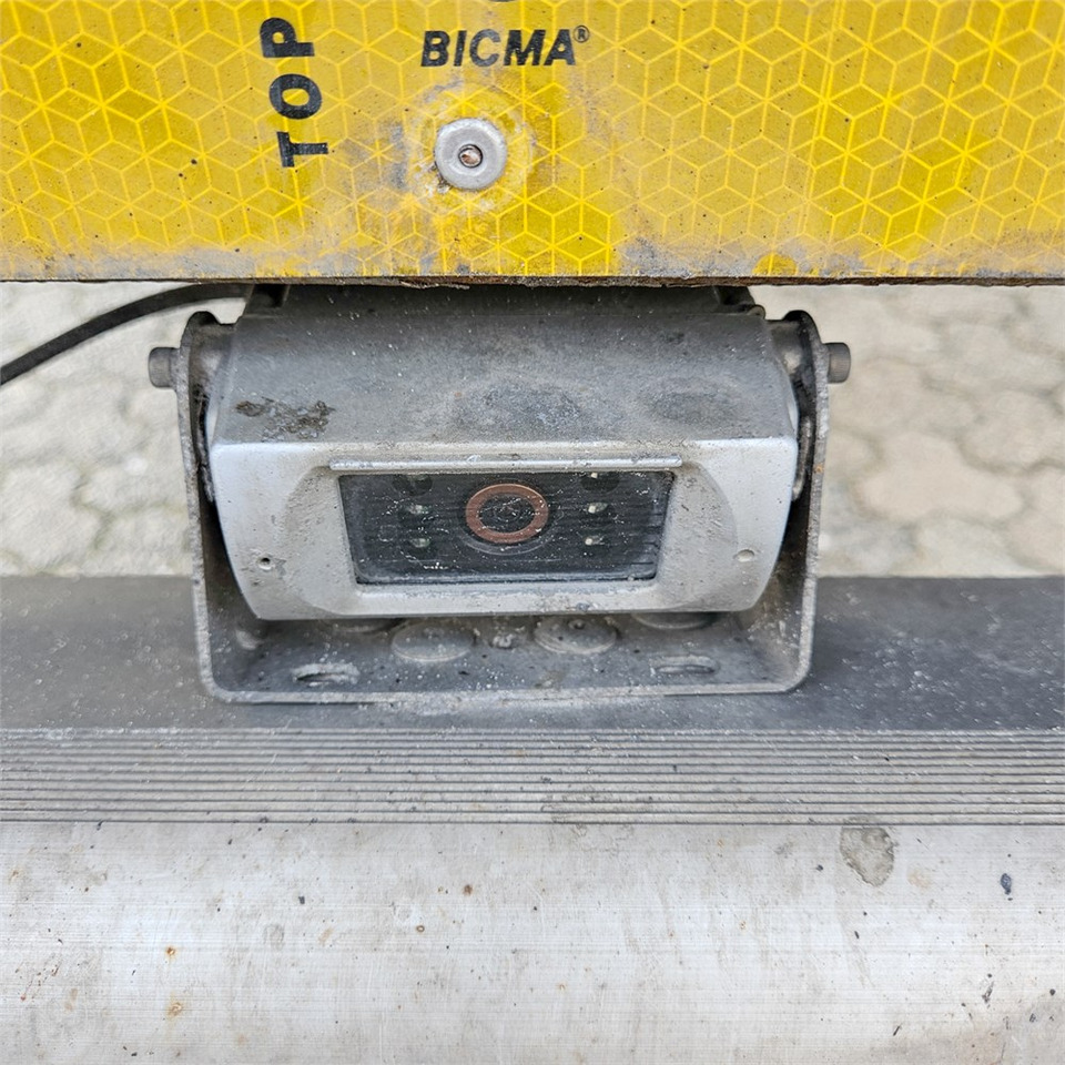 Грузовик с закрытым кузовом MAN TGL 12.250: фото 49