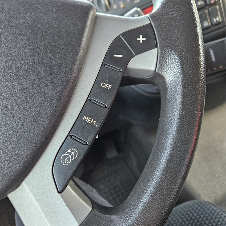 Грузовик с закрытым кузовом MAN TGL 12.250: фото 30