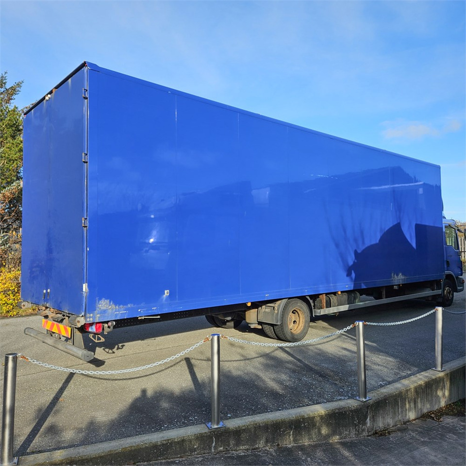 Грузовик с закрытым кузовом MAN TGL 12.250: фото 10