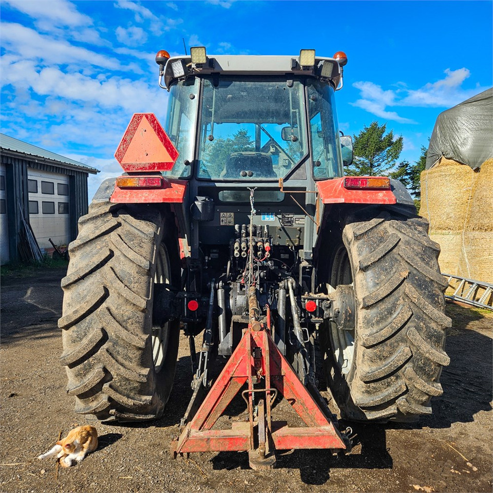 Massey Ferguson 4270 - Трактор: фото 4 Massey Ferguson 4270 - Трактор: фото 4