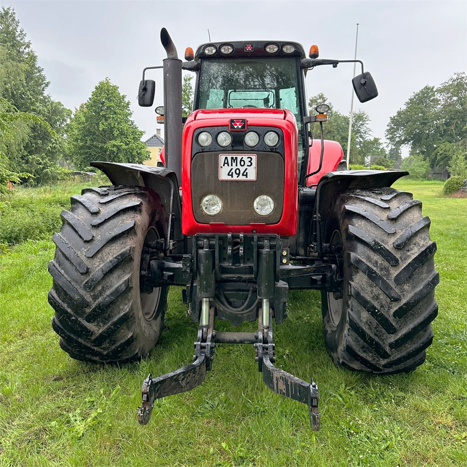Massey Ferguson MF8460 Dyna-VT - Трактор: фото 3 Massey Ferguson MF8460 Dyna-VT - Трактор: фото 3