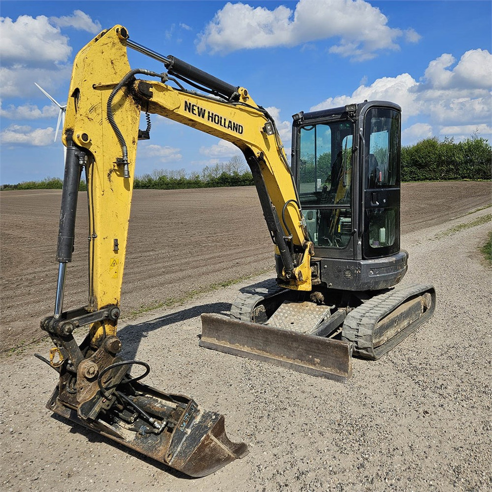 New Holland E39 B - Мини-экскаватор: фото 3 New Holland E39 B - Мини-экскаватор: фото 3