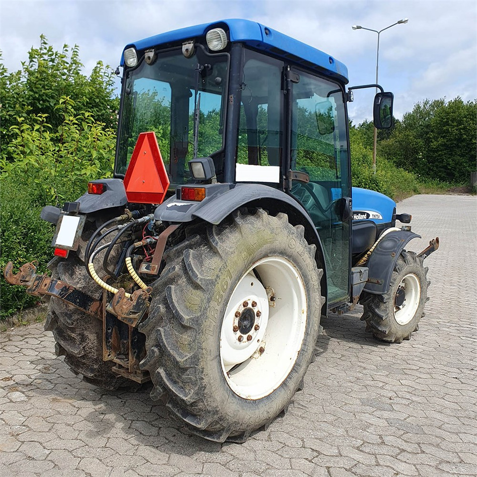 New Holland TN75 V - Трактор: фото 5 New Holland TN75 V - Трактор: фото 5