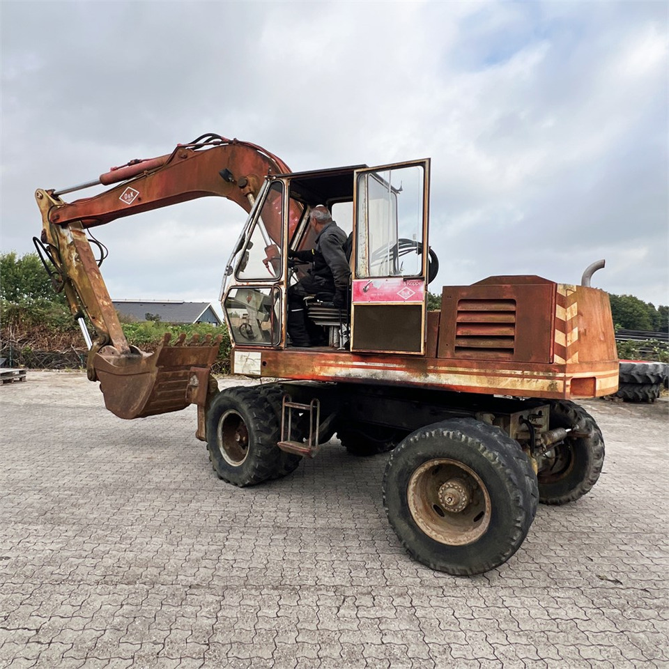 O&K MH4 FA2 - Колёсный экскаватор: фото 3 O&K MH4 FA2 - Колёсный экскаватор: фото 3