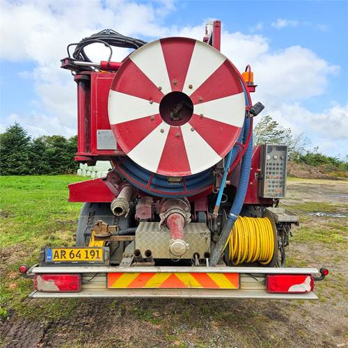 Scania P250 - Ассенизатор: фото 2 Scania P250 - Ассенизатор: фото 2