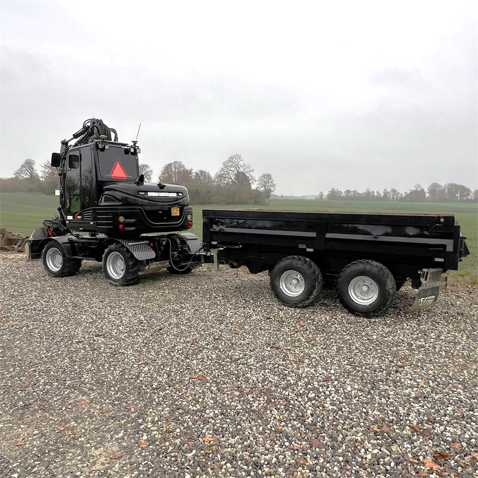 Колёсный экскаватор Takeuchi TB295 W: фото 16