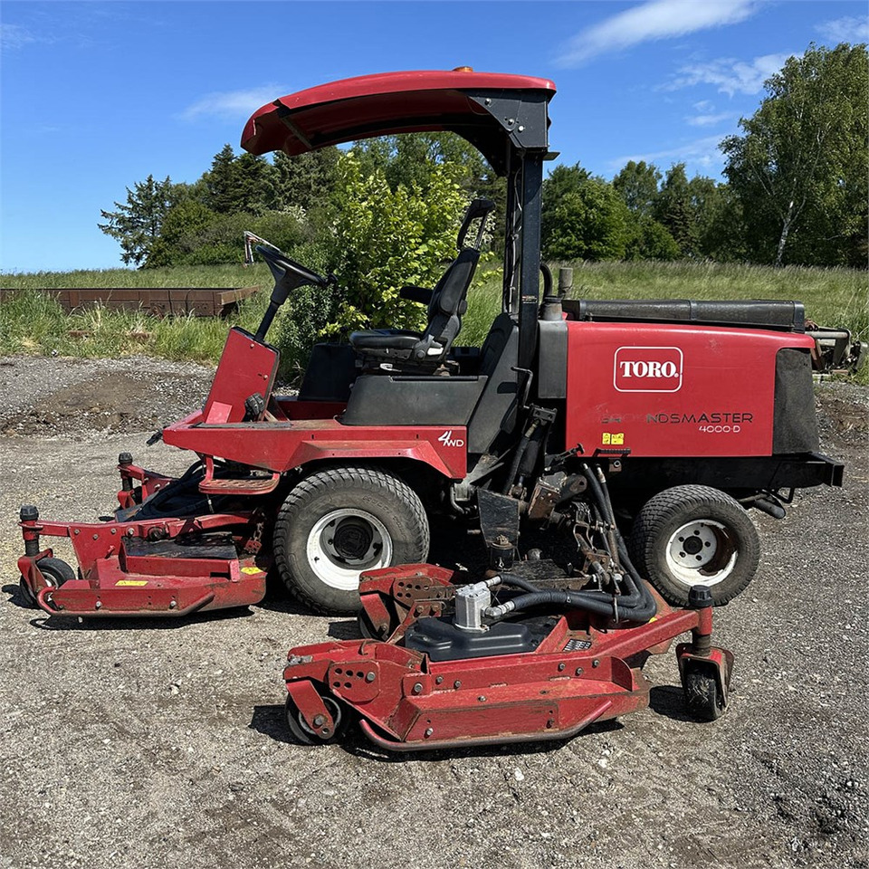 Toro Groundsmaster 4000-D - Газонокосилка: фото 3 Toro Groundsmaster 4000-D - Газонокосилка: фото 3