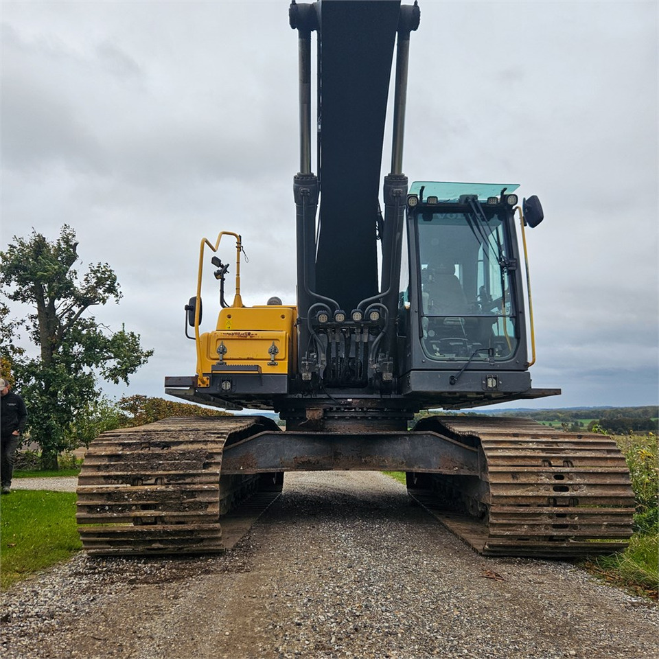 Гусеничный экскаватор Volvo EC300 DL: фото 7 Гусеничный экскаватор Volvo EC300 DL: фото 7