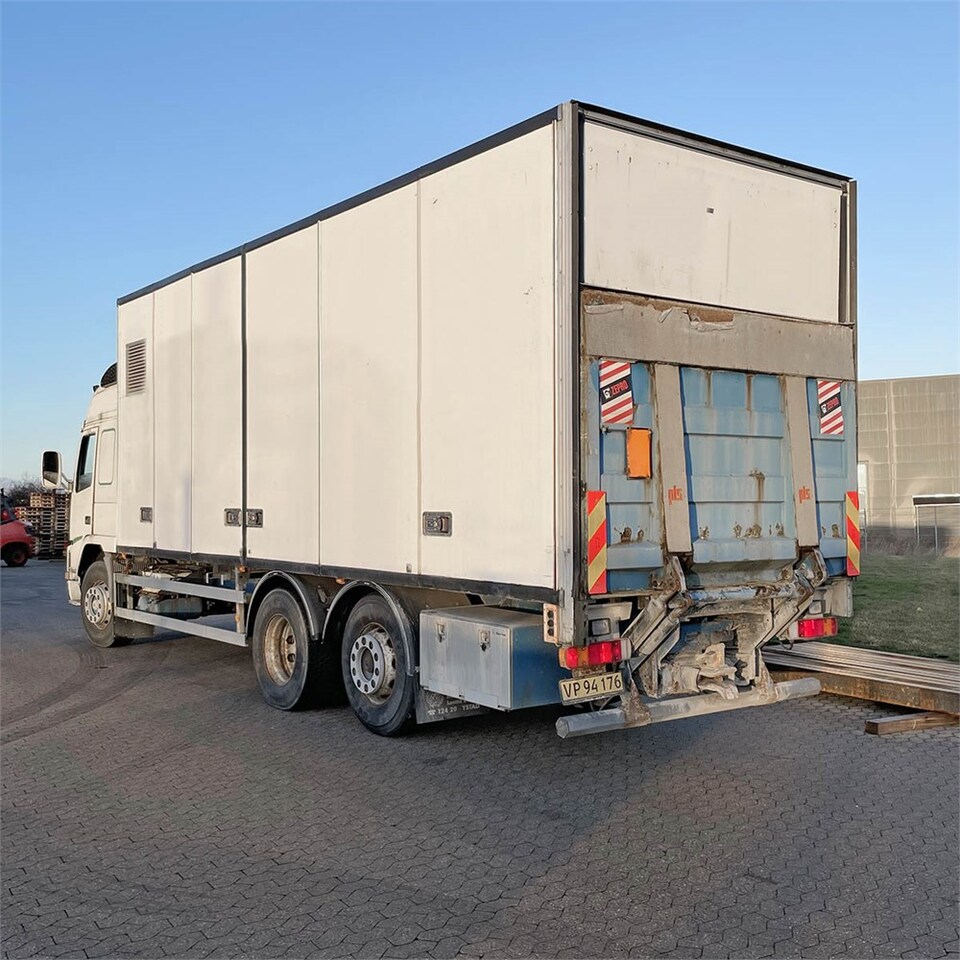 Volvo FM12 - Грузовик с закрытым кузовом: фото 4 Volvo FM12 - Грузовик с закрытым кузовом: фото 4