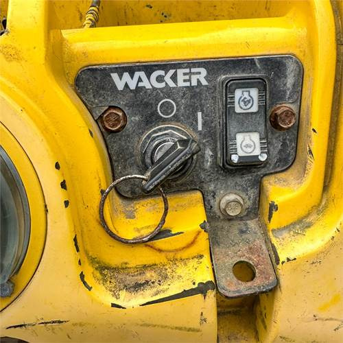Каток тротуарный Wacker Neuson RT82 SC2: фото 8