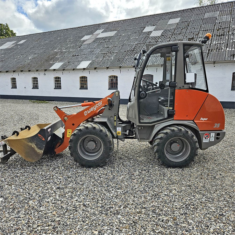 Weycor 35 Super - Мини-погрузчик с бортовым поворотом: фото 3 Weycor 35 Super - Мини-погрузчик с бортовым поворотом: фото 3