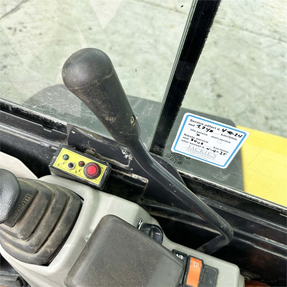 Мини-экскаватор Yanmar SV26: фото 34