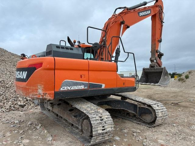 Doosan DX 225 LC-5 - Гусеничный экскаватор: фото 3 Doosan DX 225 LC-5 - Гусеничный экскаватор: фото 3
