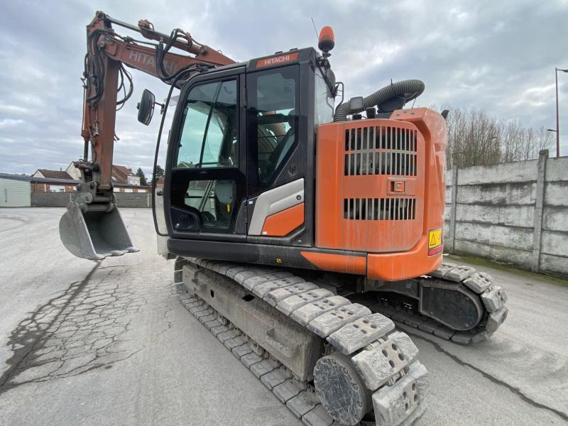 HITACHI ZX 135US-7 - Гусеничный экскаватор: фото 3 HITACHI ZX 135US-7 - Гусеничный экскаватор: фото 3