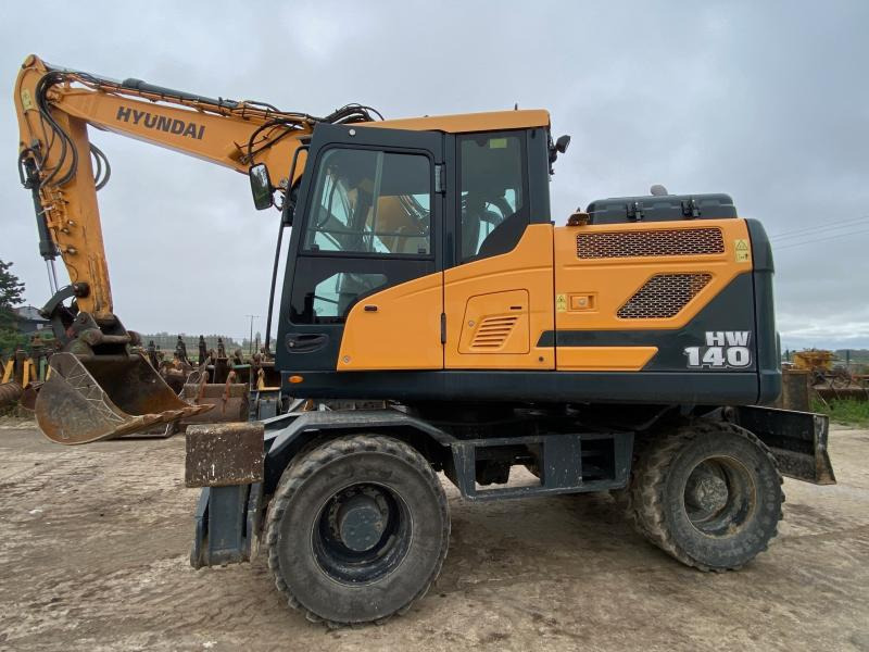 Hyundai HW 140 - Колёсный экскаватор: фото 1 Hyundai HW 140 - Колёсный экскаватор: фото 1