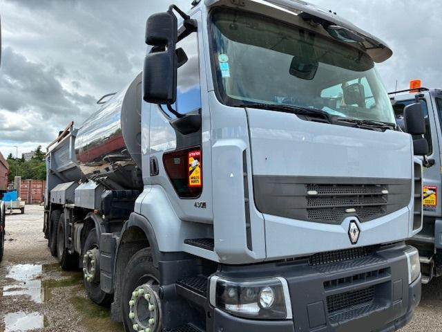 Renault GRAVILLONNEUSE RGS - Гудронатор: фото 1 Renault GRAVILLONNEUSE RGS - Гудронатор: фото 1