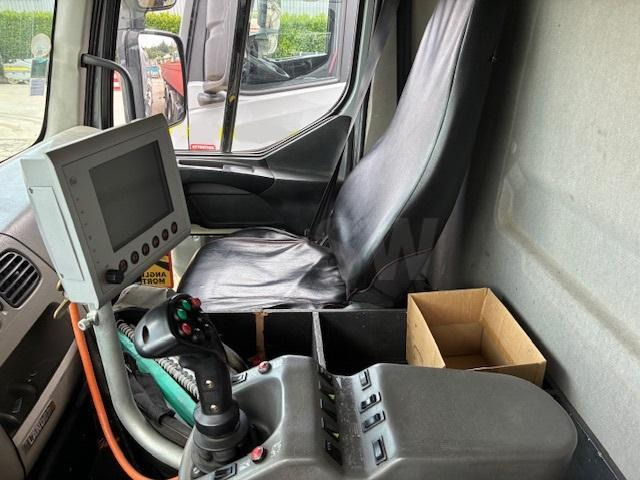 Грузовик-цистерна Renault PREMIUM LANDER 430DXI: фото 8