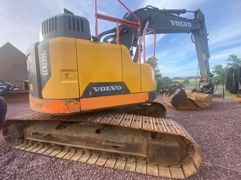 Volvo ECR 235EL - Гусеничный экскаватор: фото 2 Volvo ECR 235EL - Гусеничный экскаватор: фото 2