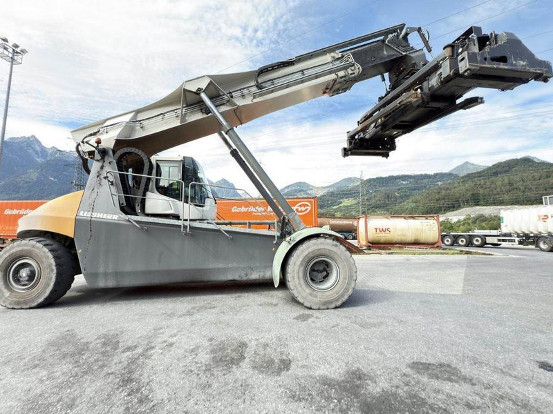 Liebherr LRS545 Intermodal - Ричстакер: фото 4 Liebherr LRS545 Intermodal - Ричстакер: фото 4