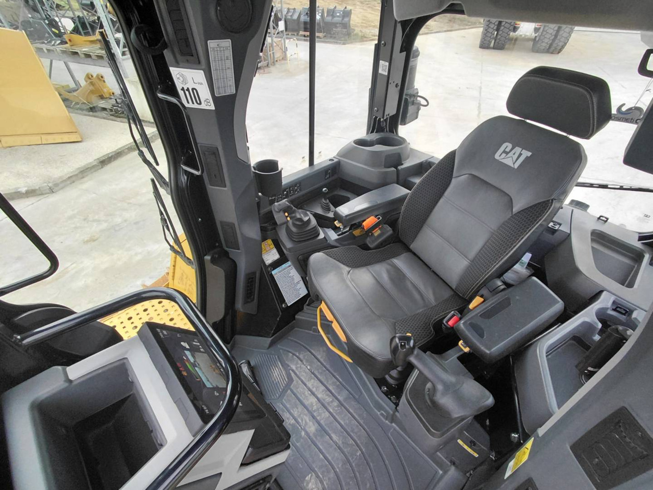 Бульдозер CAT D5: фото 18