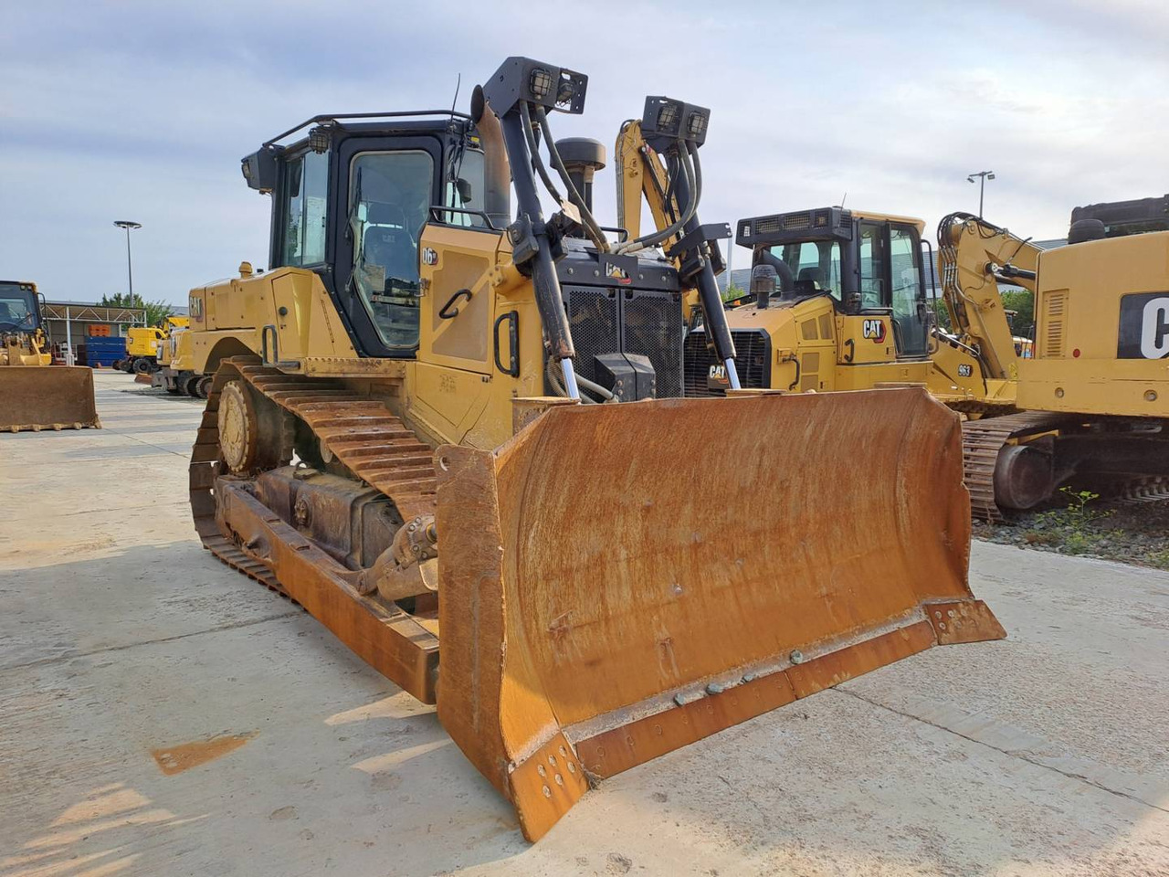 CAT D6 XE - Бульдозер: фото 2 CAT D6 XE - Бульдозер: фото 2
