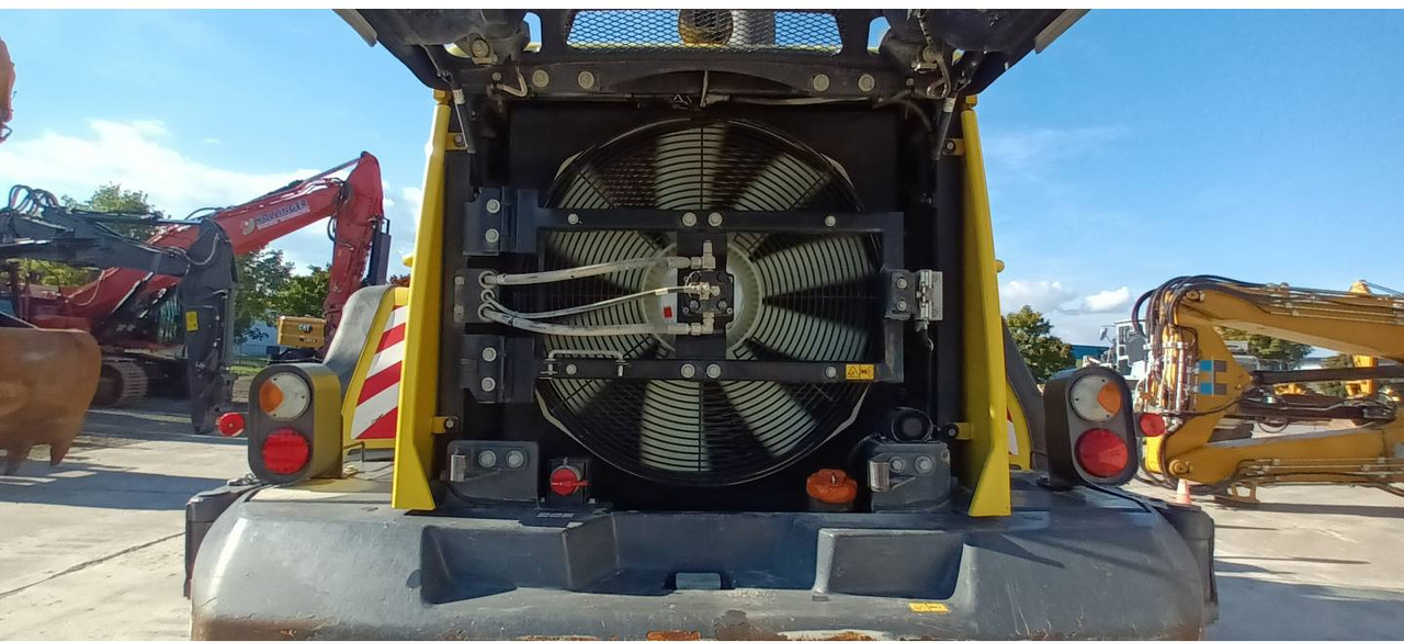 Колёсный погрузчик DOOSAN INFRACORE AMERICA CORP. DL300.5: фото 11 Колёсный погрузчик DOOSAN INFRACORE AMERICA CORP. DL300.5: фото 11