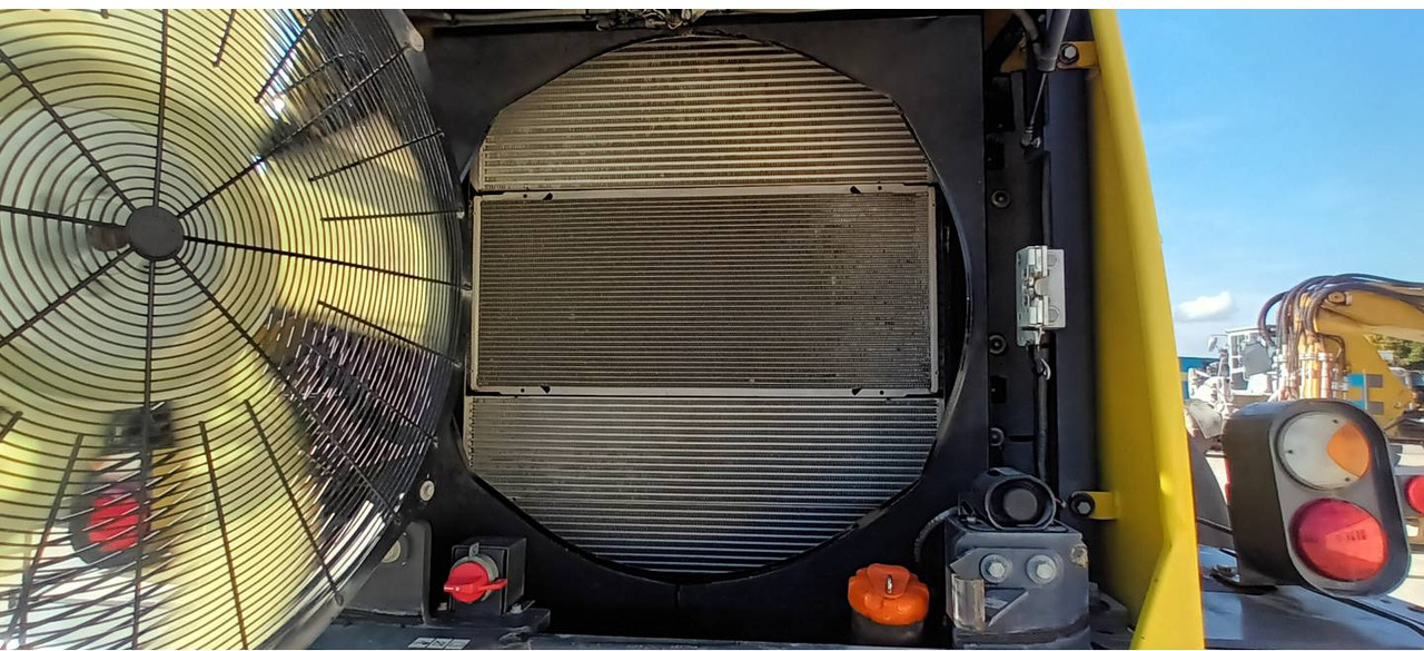 Колёсный погрузчик DOOSAN INFRACORE AMERICA CORP. DL300.5: фото 12 Колёсный погрузчик DOOSAN INFRACORE AMERICA CORP. DL300.5: фото 12