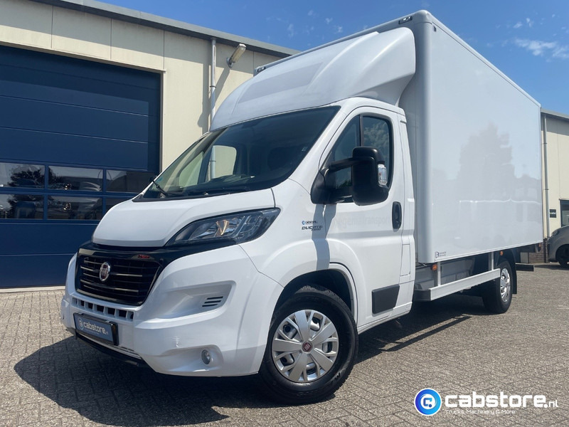 Fiat Ducato 2.3 Multijet 160 Pk Euro 6 - Bouwjaar 2021 - Handgeschakeld 6 speed - Airco - 3 zitplaatsen - Laadklep - Грузовик с закрытым кузовом: фото 2 Fiat Ducato 2.3 Multijet 160 Pk Euro 6 - Bouwjaar 2021 - Handgeschakeld 6 speed - Airco - 3 zitplaatsen - Laadklep - Грузовик с закрытым кузовом: фото 2