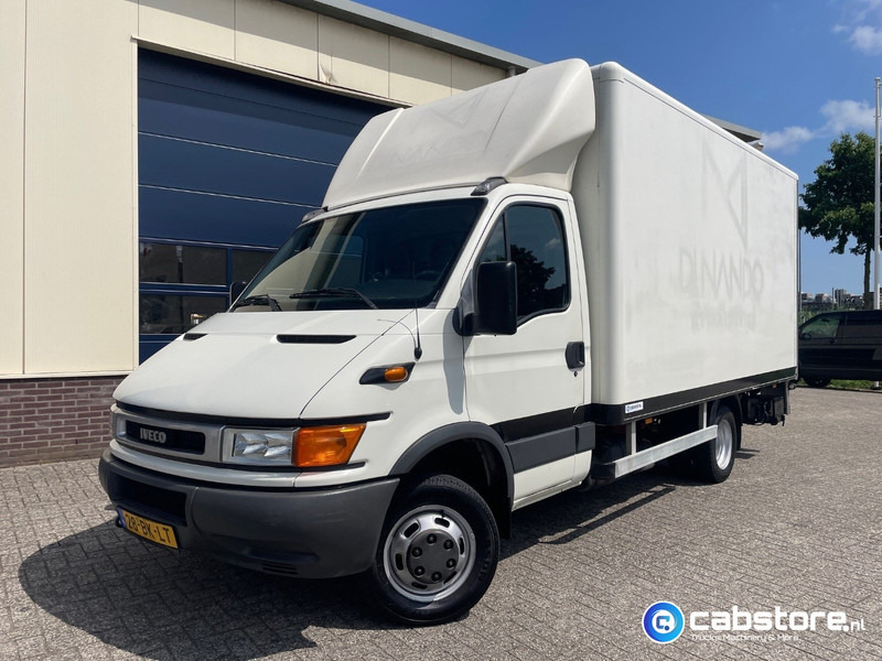 Iveco 40C12 Daily 4x2 Bakwagen Euro 3 - Bouwjaar 2003 - APK tot 10-05-2026 -Handgeschakelde versnellingsbak - Фургон с закрытым кузовом: фото 2 Iveco 40C12 Daily 4x2 Bakwagen Euro 3 - Bouwjaar 2003 - APK tot 10-05-2026 -Handgeschakelde versnellingsbak - Фургон с закрытым кузовом: фото 2