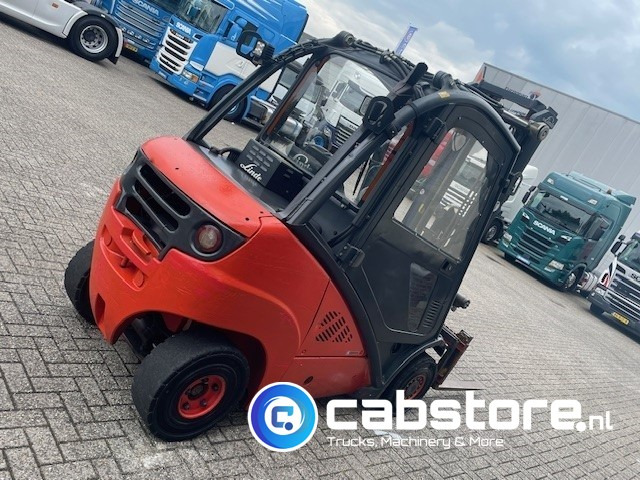Linde H25D Forklift - Heftruck - Bouwjaar 2011 - Roterende vorkenklem - Freelift - Lifthoogte 480 cm - Дизельный погрузчик: фото 4 Linde H25D Forklift - Heftruck - Bouwjaar 2011 - Roterende vorkenklem - Freelift - Lifthoogte 480 cm - Дизельный погрузчик: фото 4