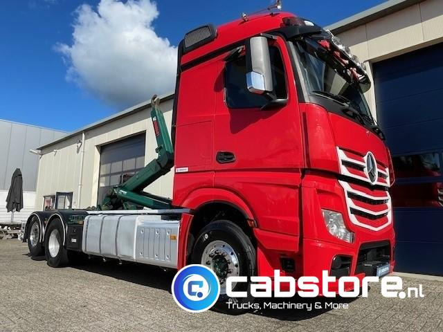 Mercedes-Benz ACTROS 2542 6x2 Euro 6 - HIAB-Multilift 26 Ton's Haakarmsysteem - Containerlift -Bouwjaar 2016 - Km 544.497 - Крюковой мультилифт: фото 1 Mercedes-Benz ACTROS 2542 6x2 Euro 6 - HIAB-Multilift 26 Ton's Haakarmsysteem - Containerlift -Bouwjaar 2016 - Km 544.497 - Крюковой мультилифт: фото 1