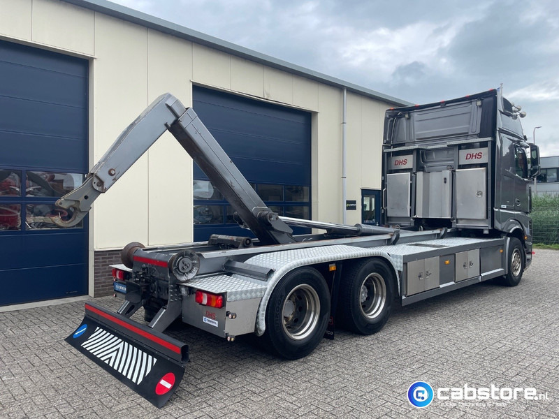 Mercedes-Benz Actros 3363 6x2 Containersysteem - Euro 6 - Bouwjaar 2014 - VDL 21 Ton Haakarmsysteem - 630 Pk Euro 6 - NL Truck - Крюковой мультилифт: фото 4 Mercedes-Benz Actros 3363 6x2 Containersysteem - Euro 6 - Bouwjaar 2014 - VDL 21 Ton Haakarmsysteem - 630 Pk Euro 6 - NL Truck - Крюковой мультилифт: фото 4