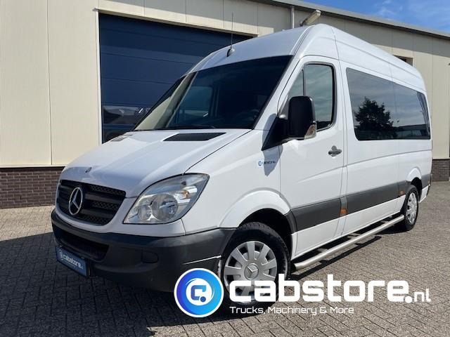 Mercedes-Benz SPRINTER  211 CDI - L2/H2-  Automatische versnellingsbak - 9 Persoons - Bouwjaar 2009 - APK tot 17-01-2026 ! - Side bars - Privacy glas - Airco - Микроавтобус, Пассажирский фургон: фото 2 Mercedes-Benz SPRINTER  211 CDI - L2/H2-  Automatische versnellingsbak - 9 Persoons - Bouwjaar 2009 - APK tot 17-01-2026 ! - Side bars - Privacy glas - Airco - Микроавтобус, Пассажирский фургон: фото 2