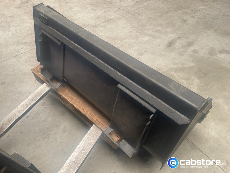 Strickland UK Laadschop Strickland UK Laadschop met Bobcat aansluiting - Ковш для Погрузчиков: фото 3 Strickland UK Laadschop Strickland UK Laadschop met Bobcat aansluiting - Ковш для Погрузчиков: фото 3