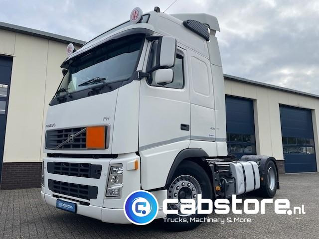Volvo FH 400 4X2 Euro 5  - VEB+ Brake - Globetrotter - I-Shift - 2 tanks - Bouwjaar 2007 - Km 1.097.798 - Тягач: фото 2 Volvo FH 400 4X2 Euro 5  - VEB+ Brake - Globetrotter - I-Shift - 2 tanks - Bouwjaar 2007 - Km 1.097.798 - Тягач: фото 2