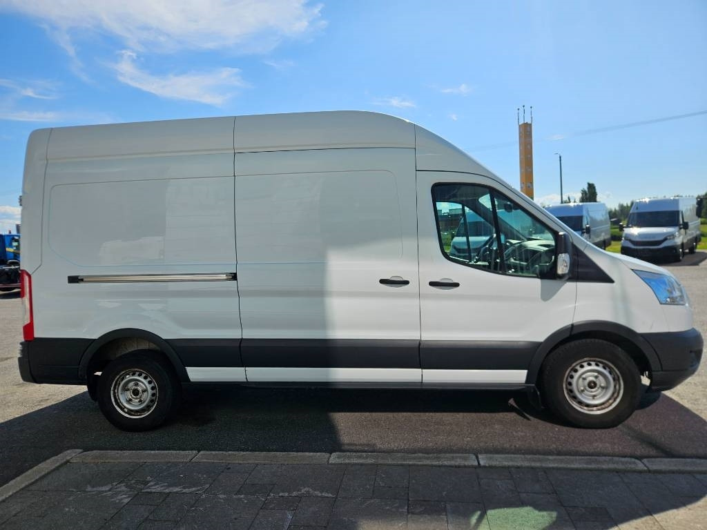 Ford Transit - Цельнометаллический фургон: фото 3 Ford Transit - Цельнометаллический фургон: фото 3
