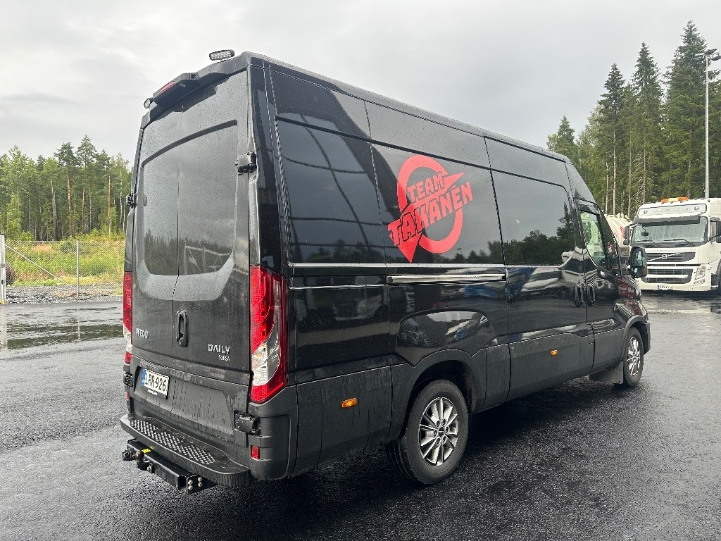 Iveco Daily 35S16A8 1+5 hlö retkeilyauto - Цельнометаллический фургон: фото 3 Iveco Daily 35S16A8 1+5 hlö retkeilyauto - Цельнометаллический фургон: фото 3
