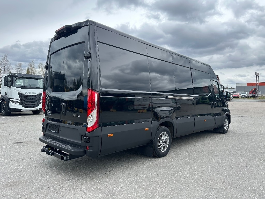 Iveco Daily 35S18A8 1+4hlö retkeilyauto - Цельнометаллический фургон: фото 4 Iveco Daily 35S18A8 1+4hlö retkeilyauto - Цельнометаллический фургон: фото 4