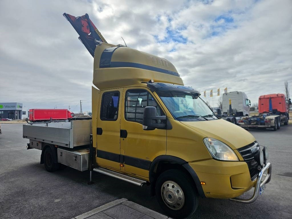Iveco Daily 65C18 D Palfinger PK3700+ makuuohjaamo - Малотоннажный бортовой грузовик: фото 3 Iveco Daily 65C18 D Palfinger PK3700+ makuuohjaamo - Малотоннажный бортовой грузовик: фото 3