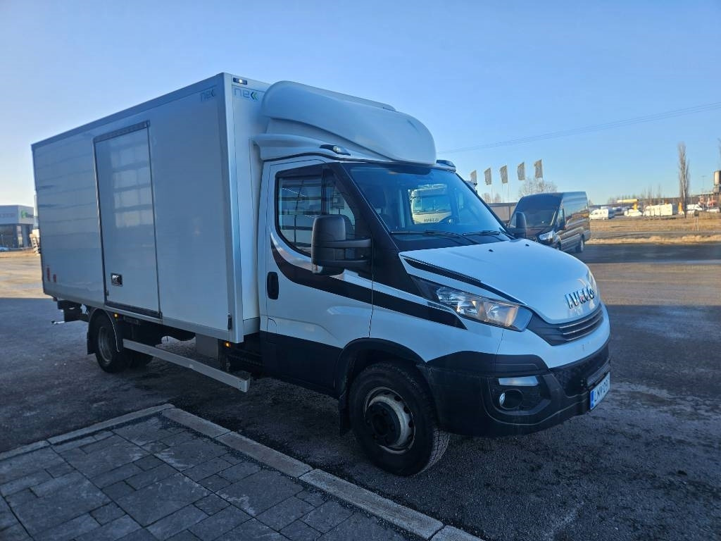 Iveco Daily 70C18 A8 - Фургон с закрытым кузовом: фото 2 Iveco Daily 70C18 A8 - Фургон с закрытым кузовом: фото 2